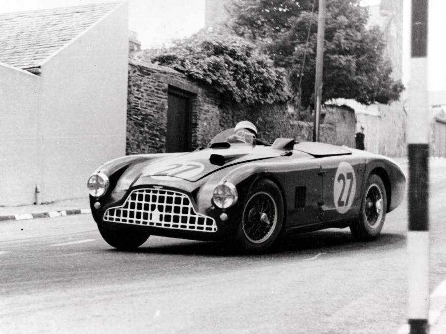  Aston Martin DB3/5 Racing Car 1952 года  (фото 2 из 2)